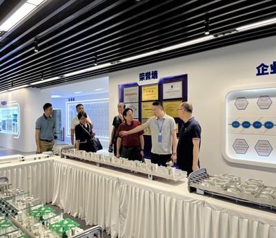 电子与通信工程学院赴黄埔区开展主题教育学习调研，探索创新教育综合体发展新路径